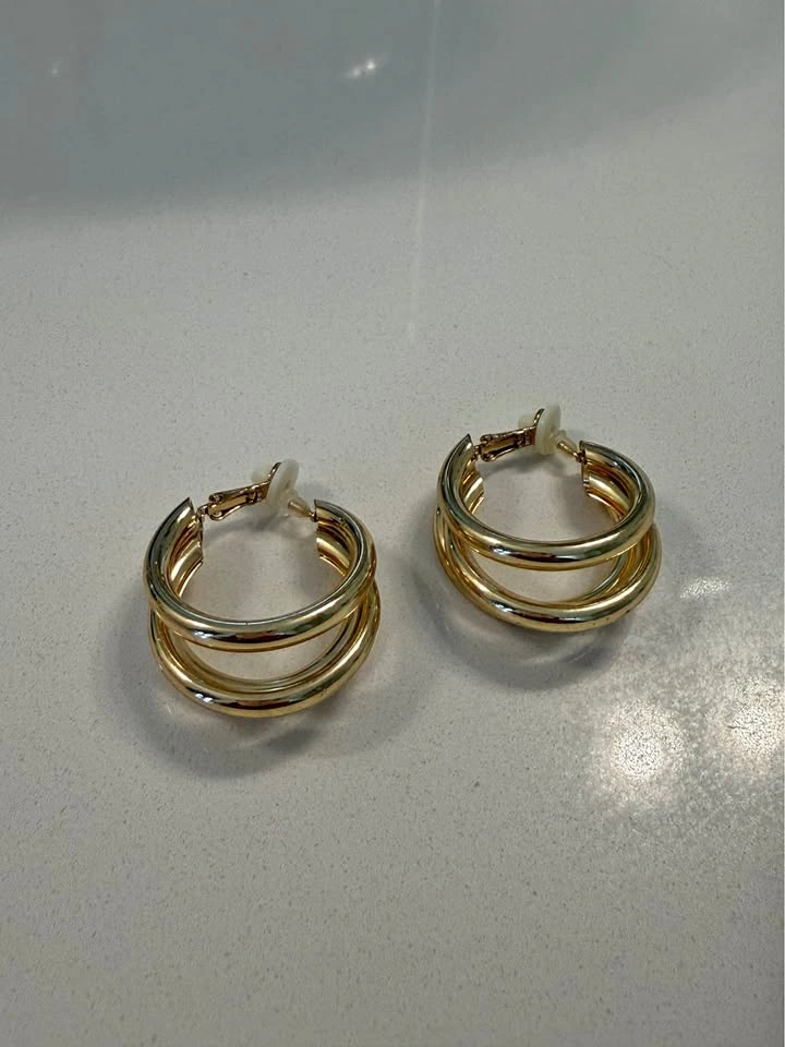 Vintage Style Gold-Tone Triple Hoop Clip-On Earrings