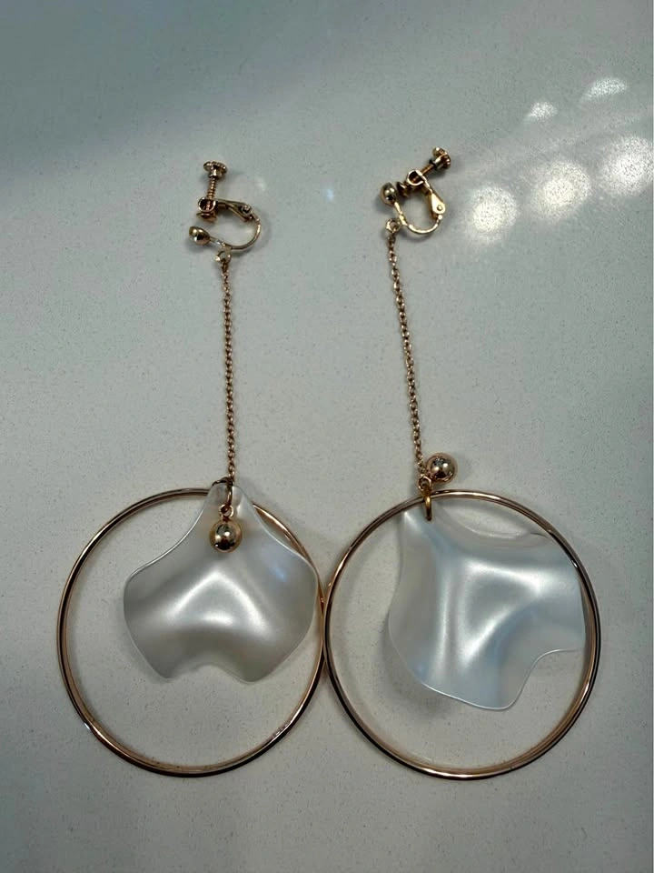 Gold-Tone Floral Hoop Clip-On Dangle Earrings – No Piercing