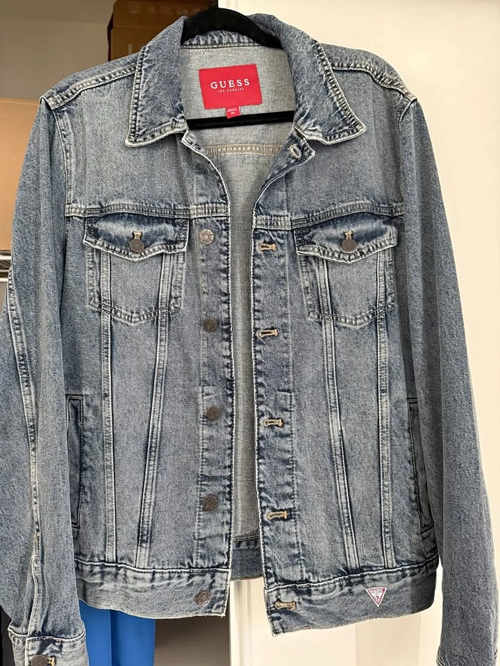 GUESS Men's Classic Denim Jacket - Medium (Medium Wash)