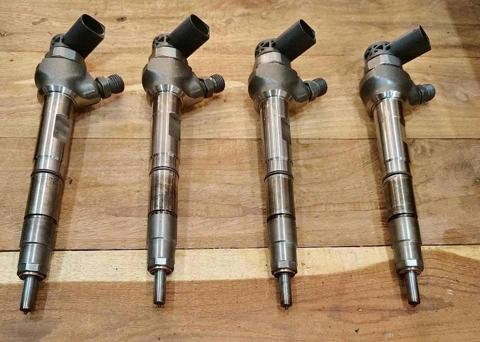 4 ALMOST NEW VW INJECTORS FOR 2015 TDI