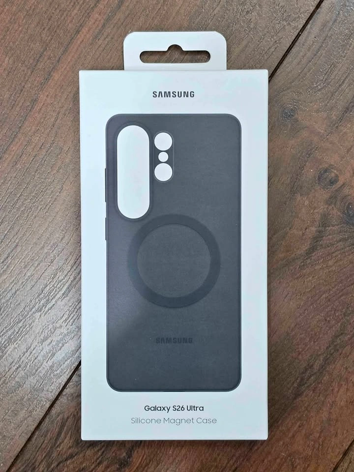 Galaxy S26 Ultra Silicone Magnet Case
