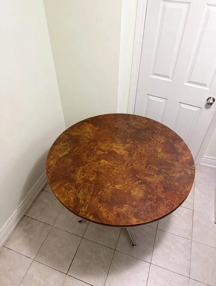 Round Dining Table + 4 Chairs - photo 3