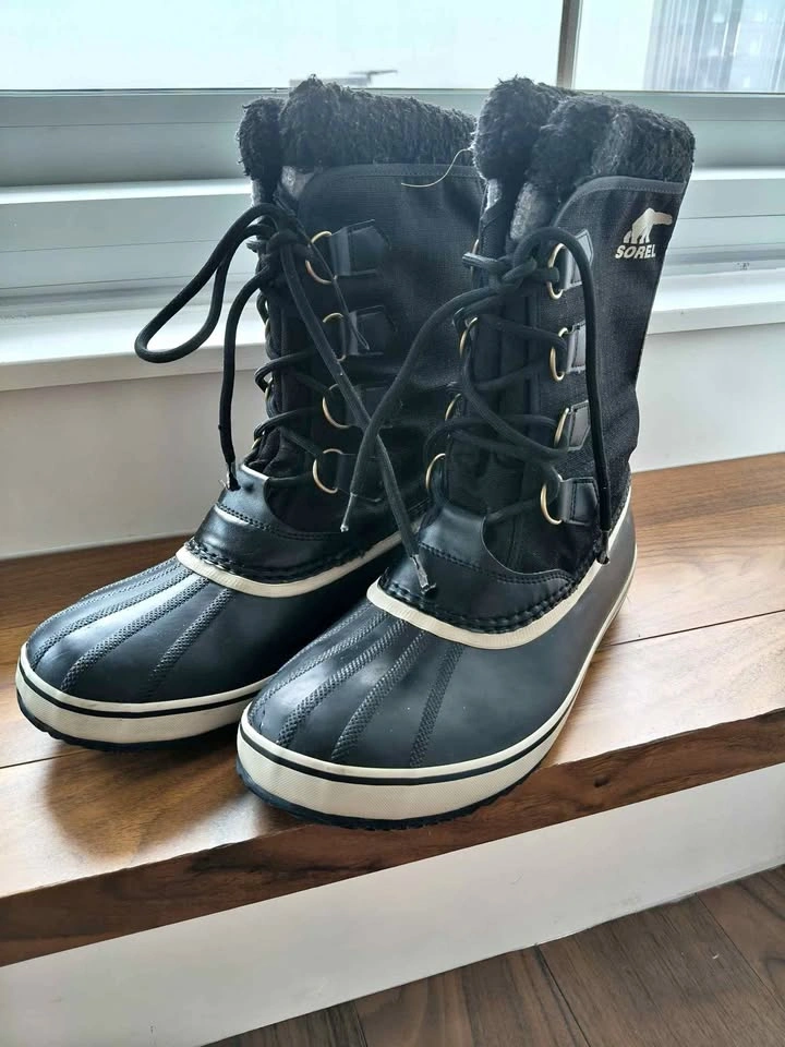 Mens Sorel winter boots 11