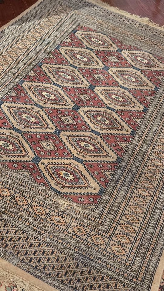 Rug 4 x 6 ft