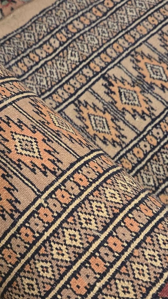 Rug 4 x 6 ft - photo 3