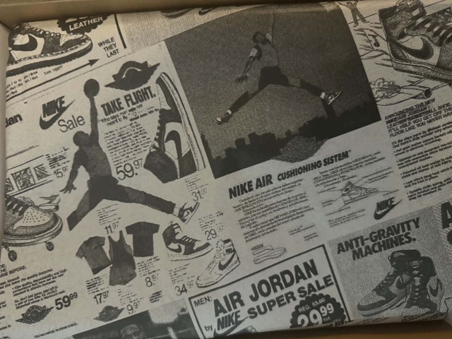 Air Jordan 1 High - Chicago Lost and Found - photo 2