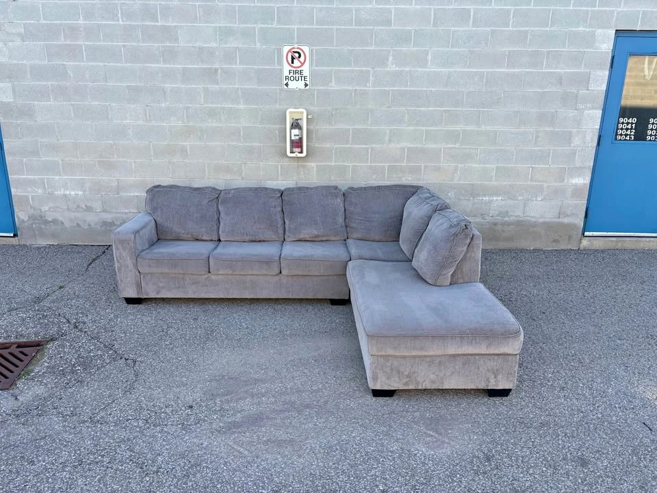 Light Grey Large Sectional Sofa with Chaise