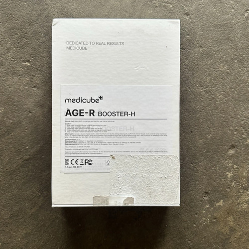 Medicube AGE-R Booster H Home Skin Care Device Brand New - photo 3