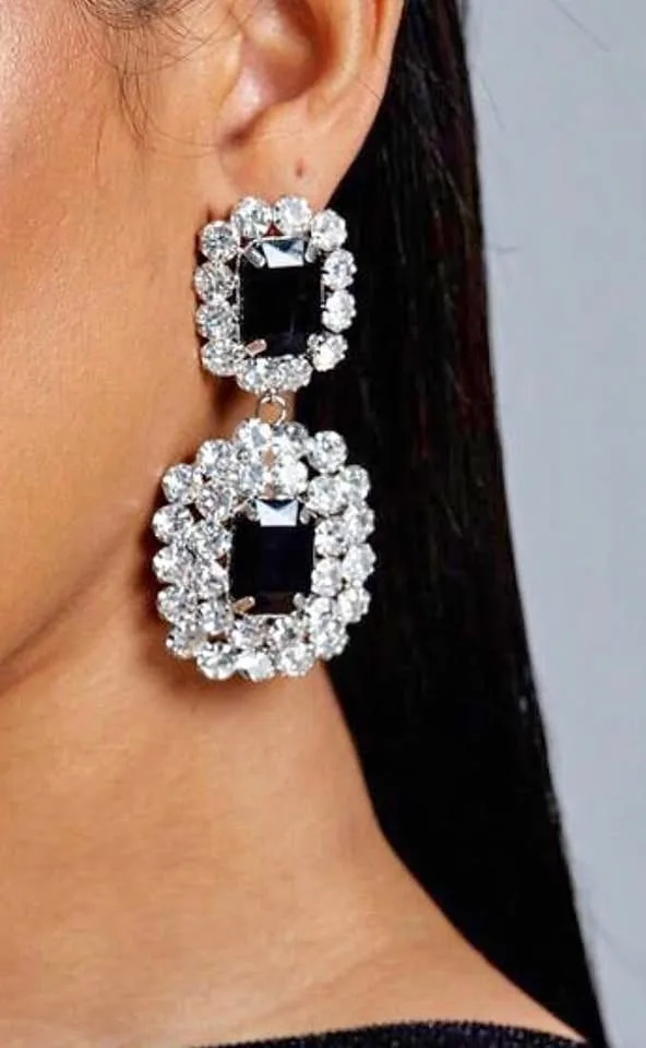 Bold modern earrings thumbnail