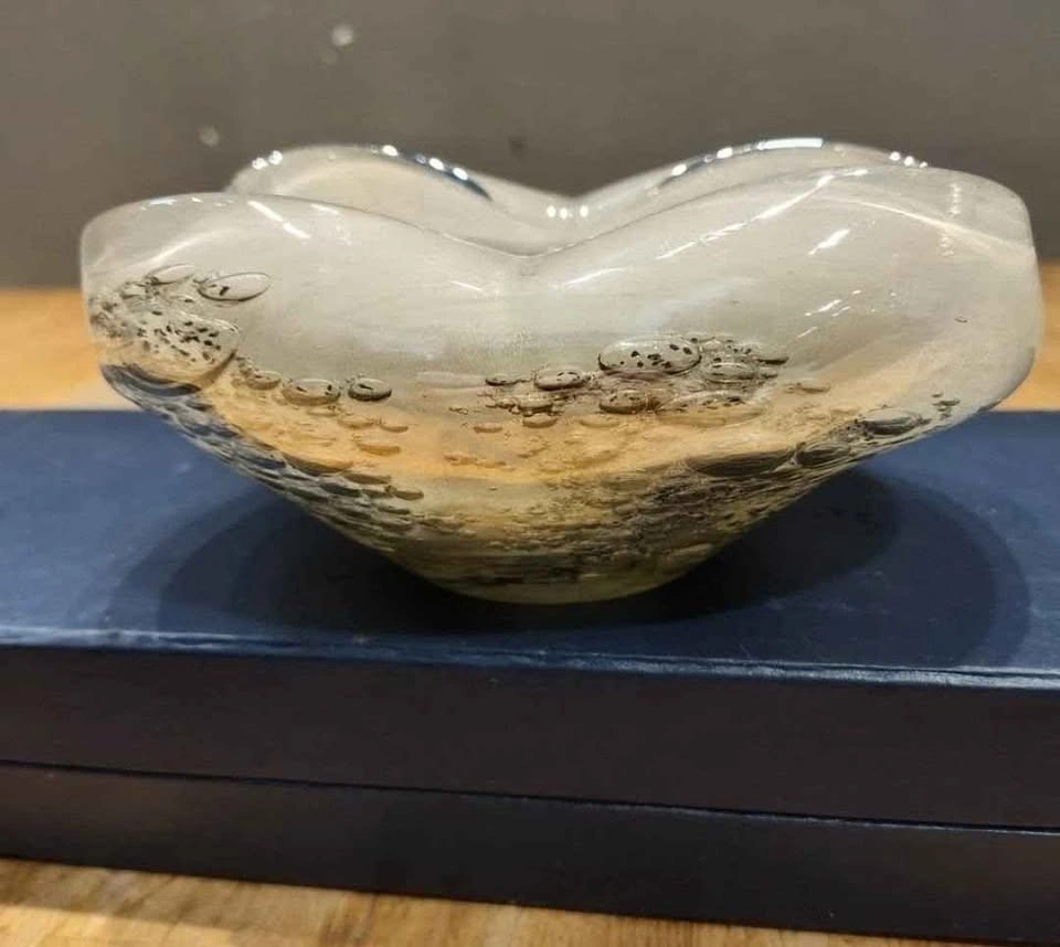 Glass Art Bowl with Bubbles 7" long - photo 3