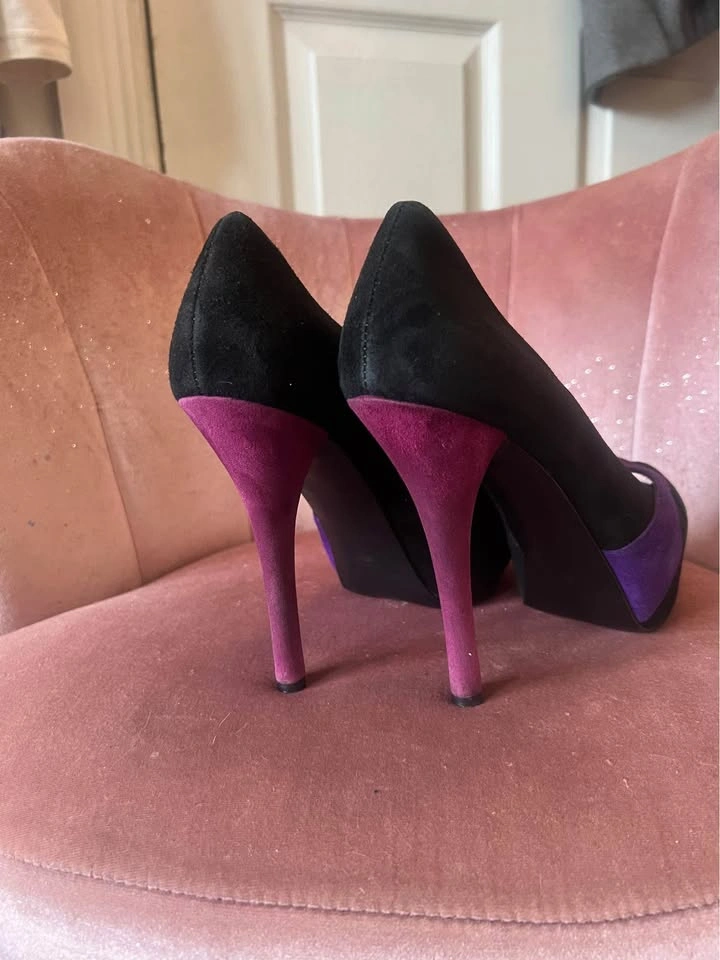 Black, Purple, Fuscia & Teal Guess Peep-Toe Stilettos Size 8.5 - photo 4