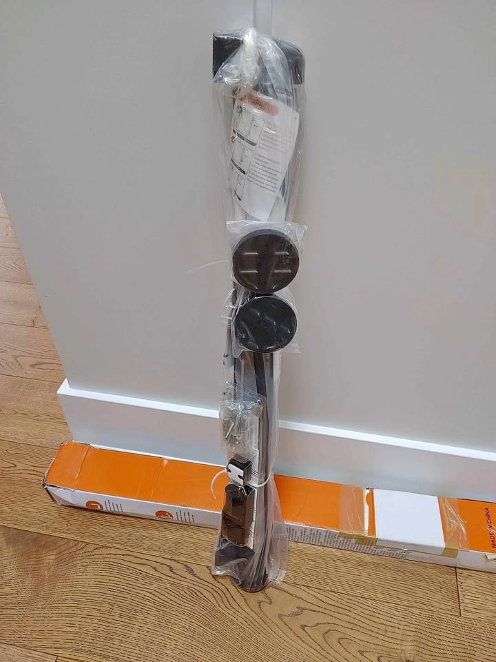 Baby gate