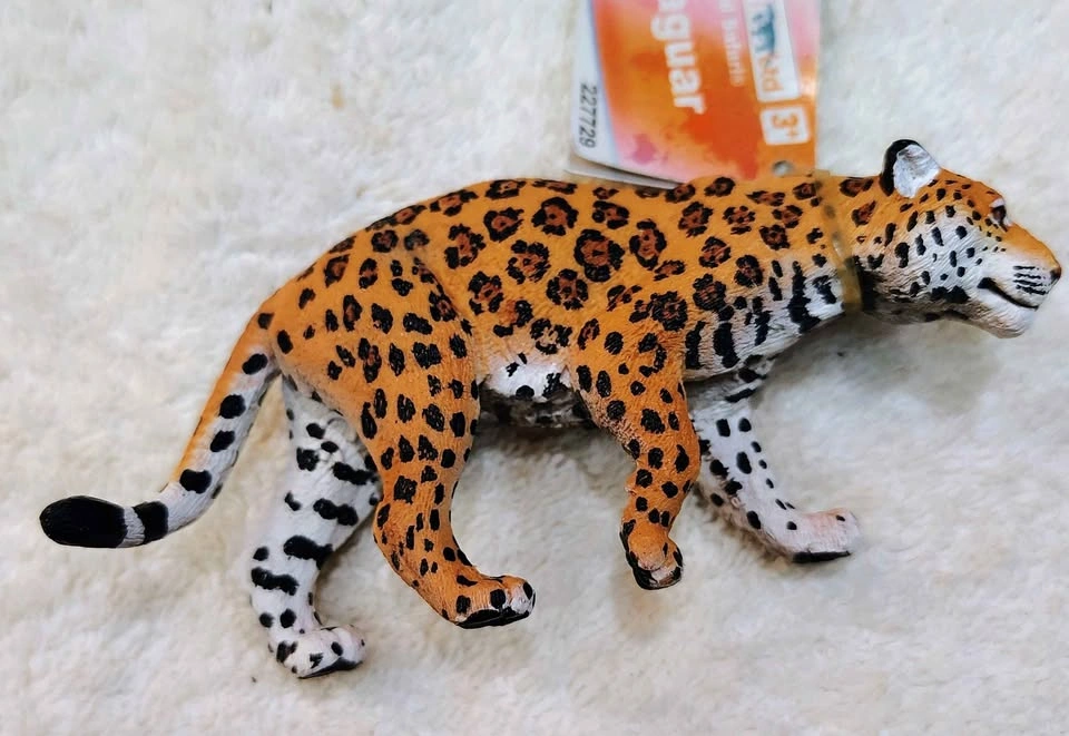 SET OF 3 SAFARI LTD ANIMAL FIGURINES - photo 2
