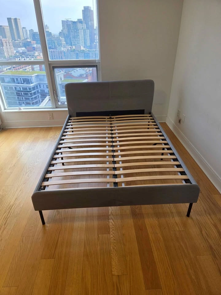 Upholstered bed frame, light gray - photo 2