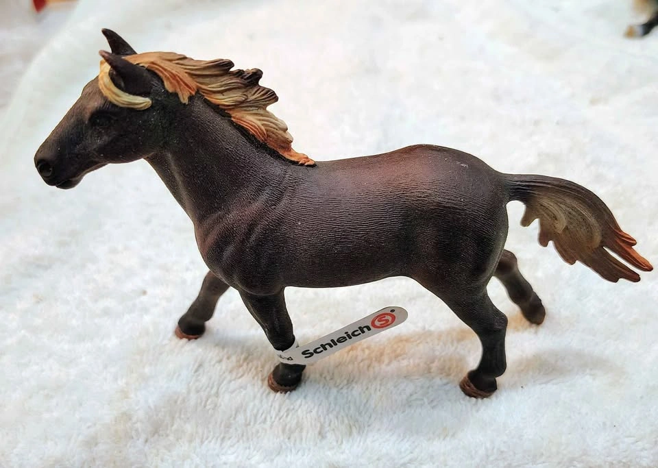 SET OF 6 "SCHLEICH" FARM HORSES ANIMALS - photo 2