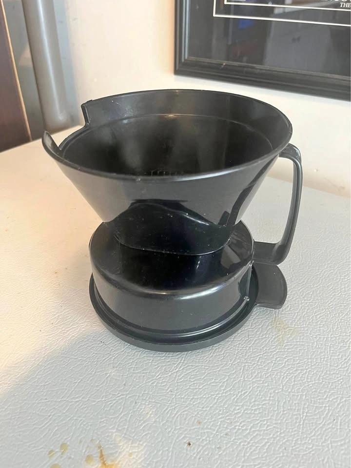 Black Plastic Pour-Over Coffee Dripper with Drip Tray