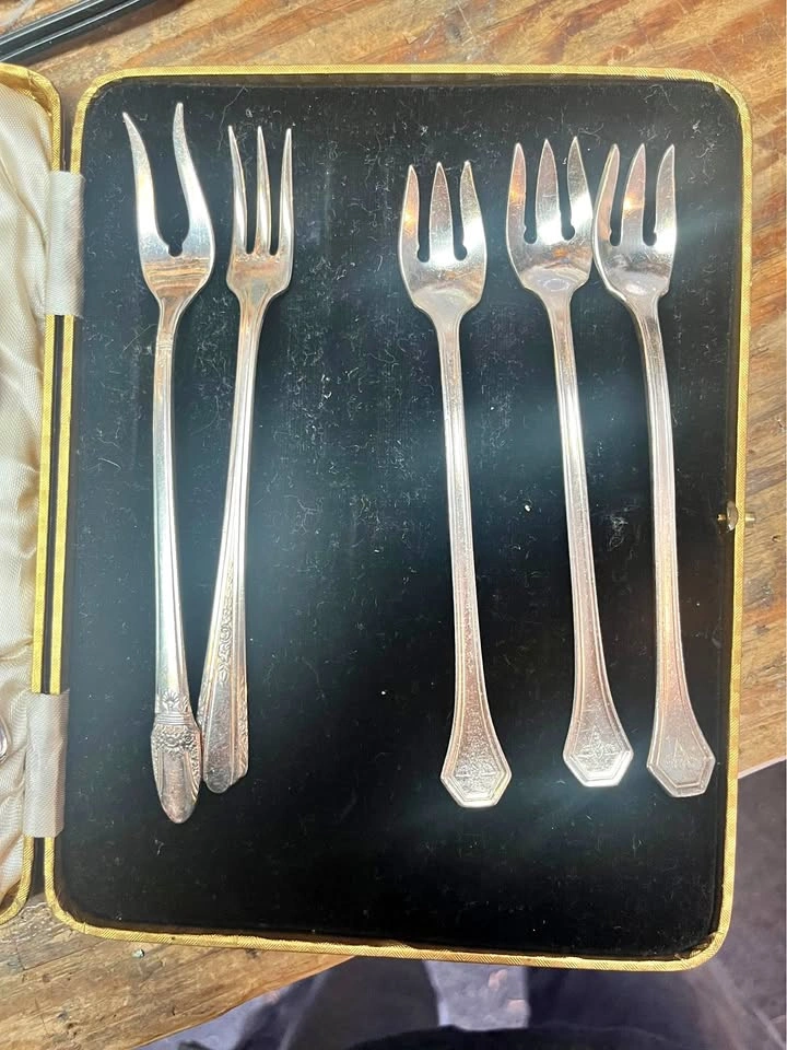 Silver plate lot