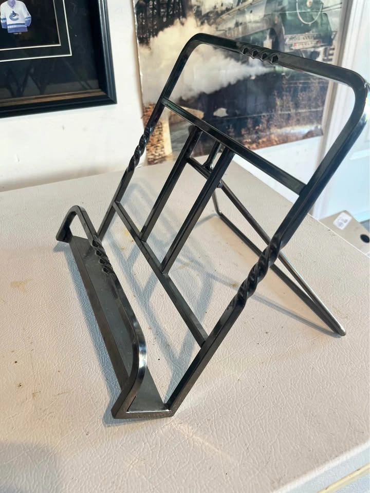 Black Twisted Metal Cookbook Stand - photo 4