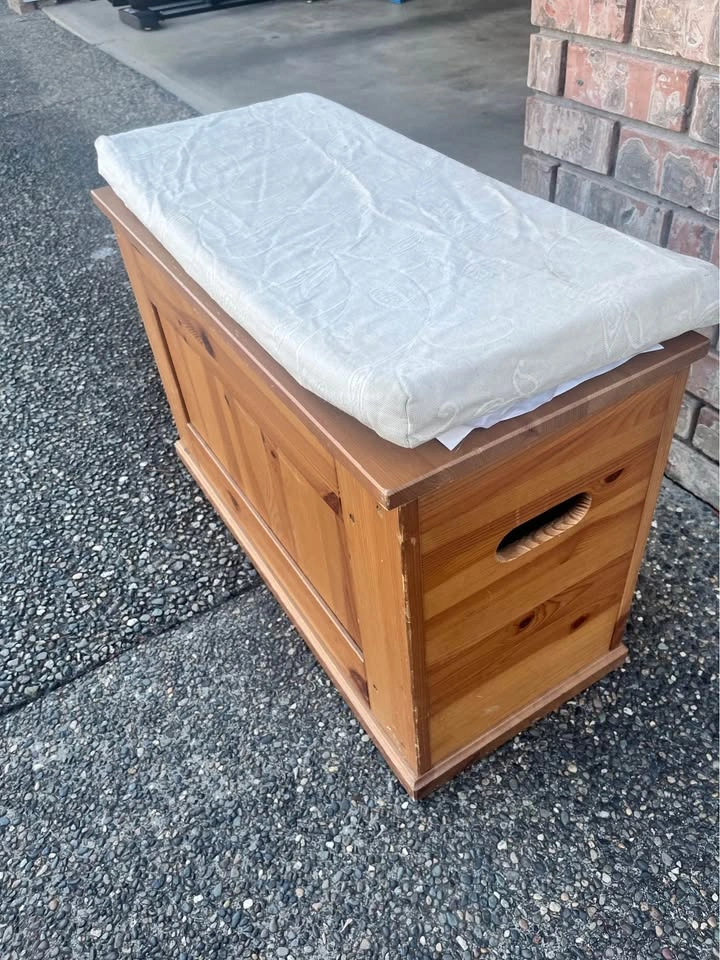 Ikea Alve Wooden Storage Bench with Cushion - photo 4