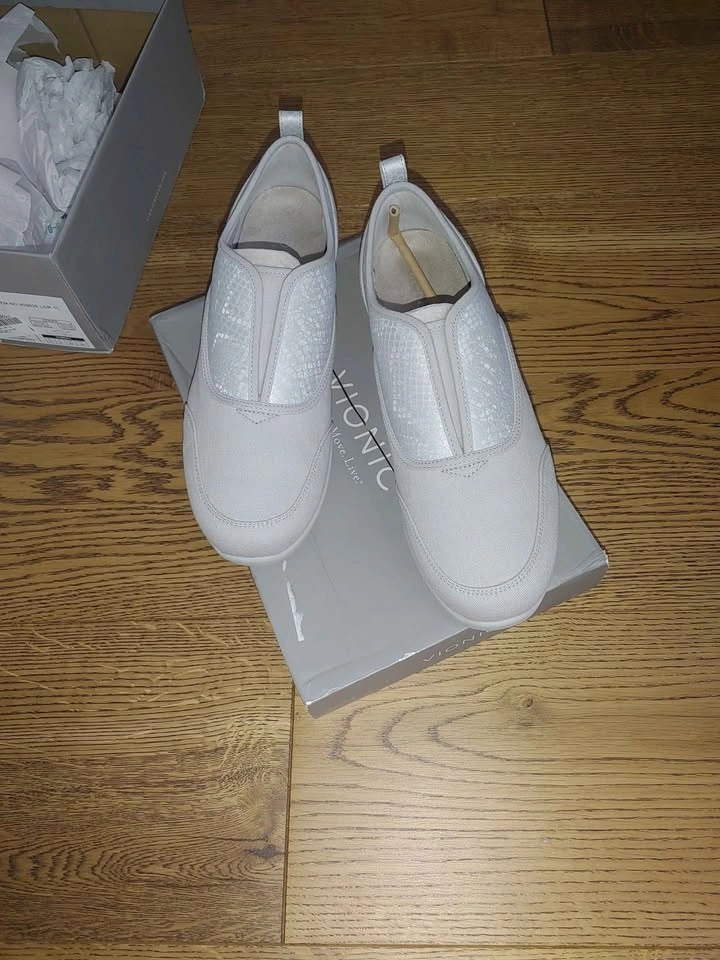 Women's shoes - photo 3