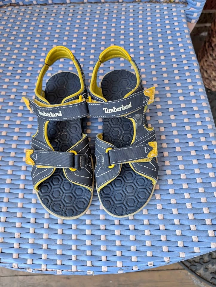 Kid Sandals size 3