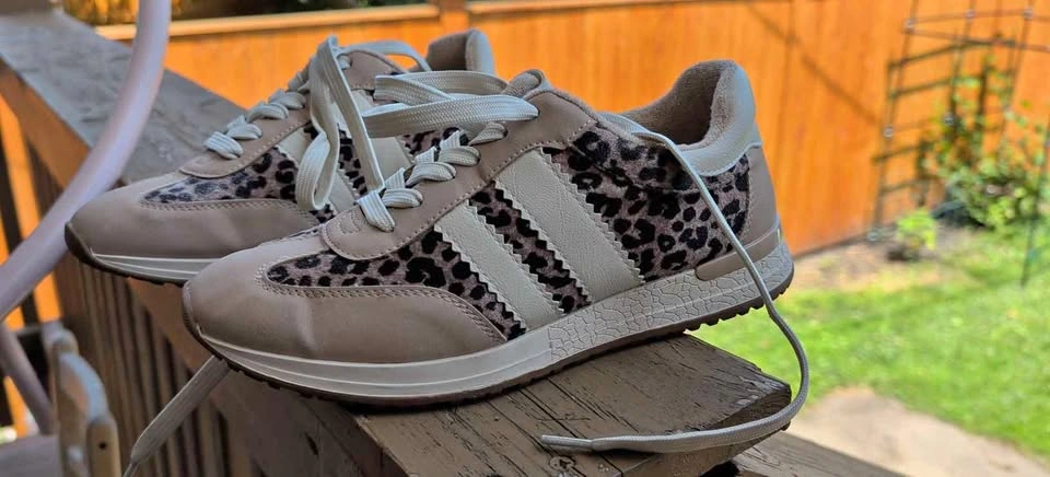 Sneakers women 6.5