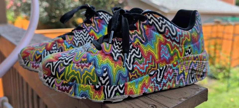 Sketchers size 4