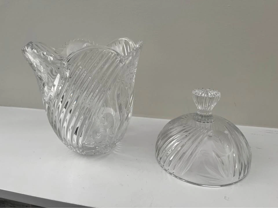 Vintage Clear Cut Crystal Biscuit Jar with Lid - photo 2