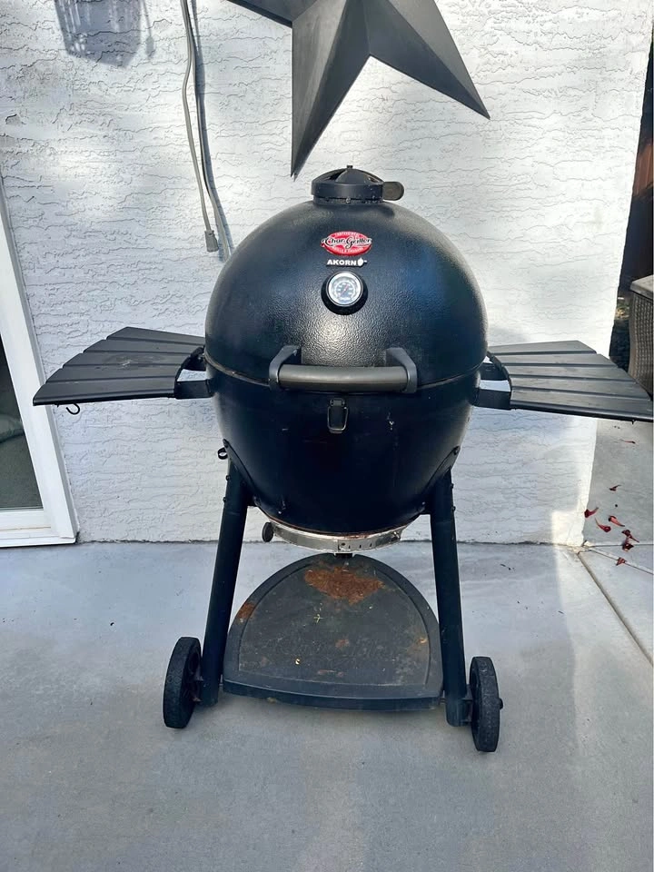 Char-Griller Akorn Kamado Charcoal Grill / Smoker