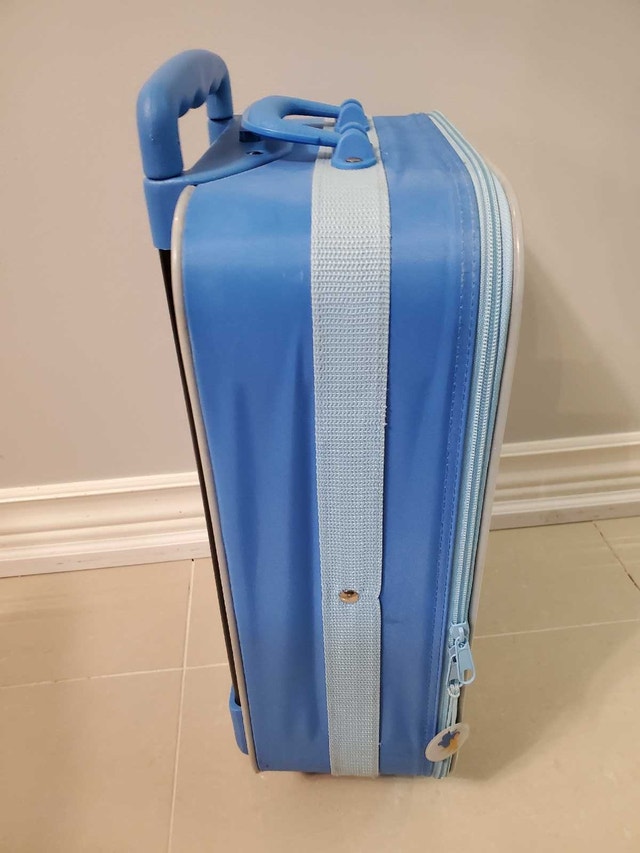 winnie the pooh luggage - photo 2