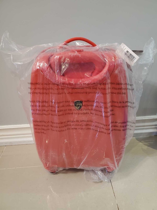 Spider-Man luggage, unused - photo 2