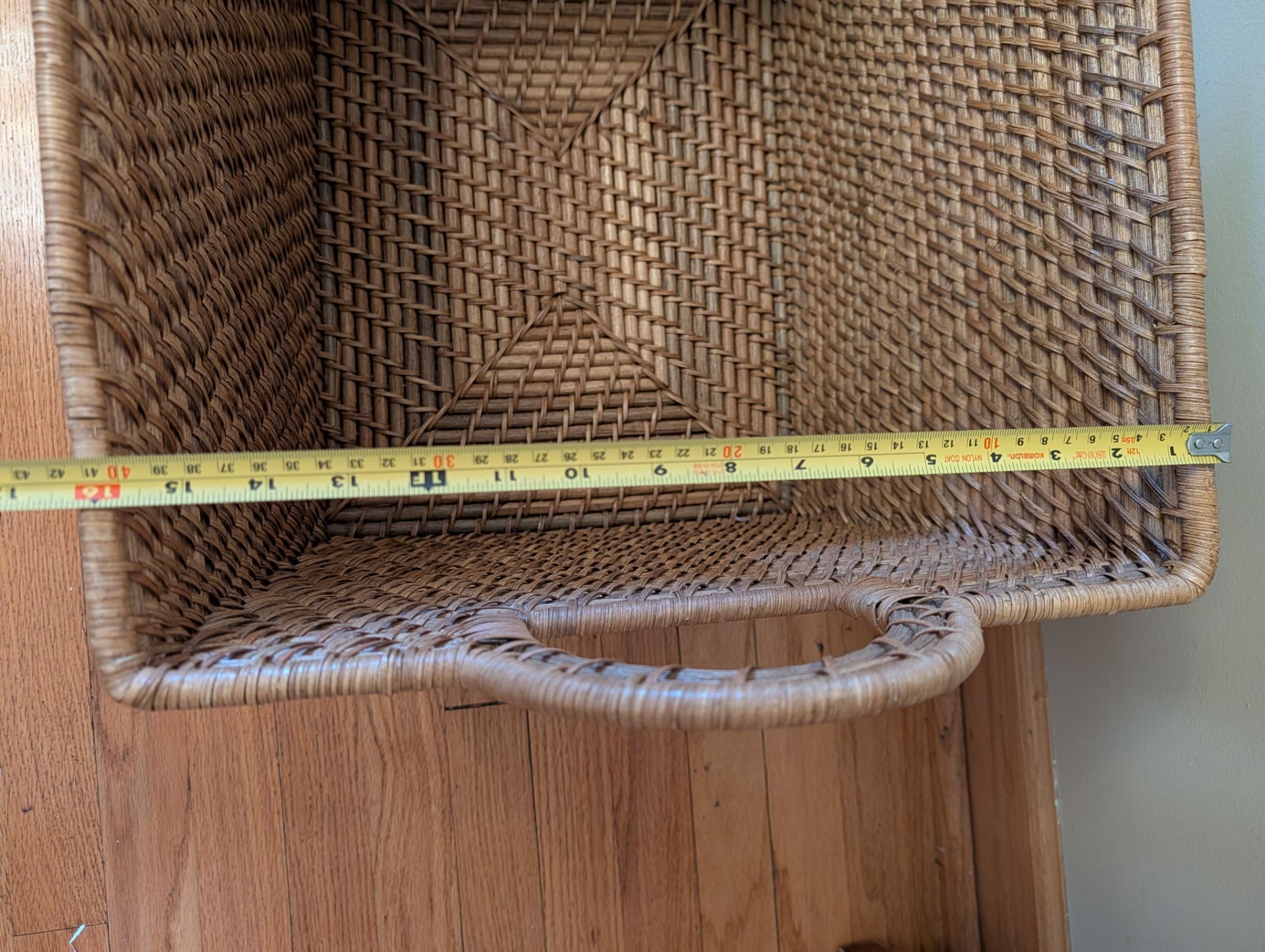 Large Woven Wicker Storage Basket with Handles - photo 5