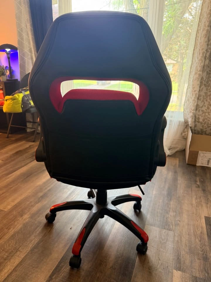 Gaming and Office Chair [Like New] - photo 3