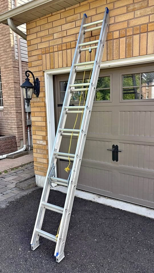 20 Foot Aluminum Extension Ladder