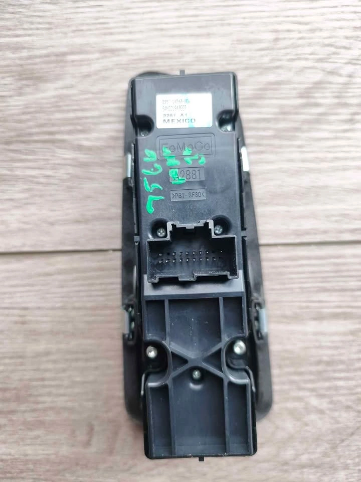 OEM Ford Explorer Master Power Window Switch - photo 2