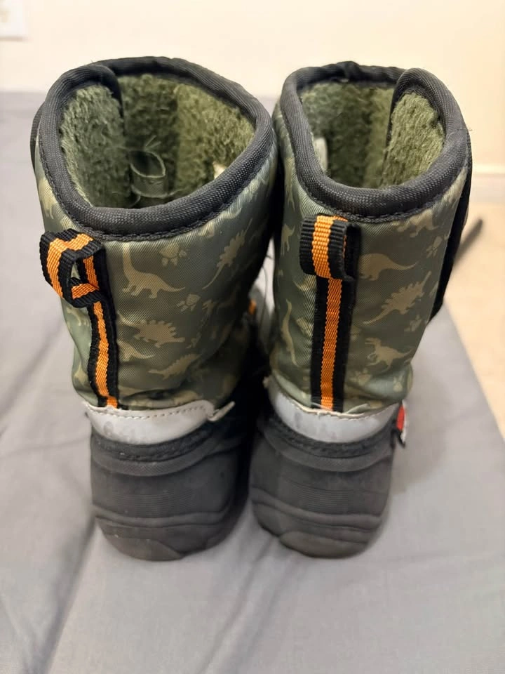 Children's Dinosaur Print Snow Boots Size 10 - photo 3