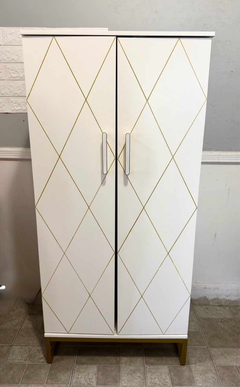 Kitchen Pantry Cabinet