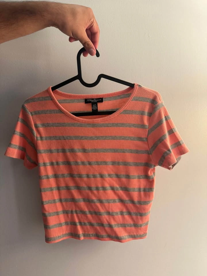 Moving out women’s clothing - photo 3