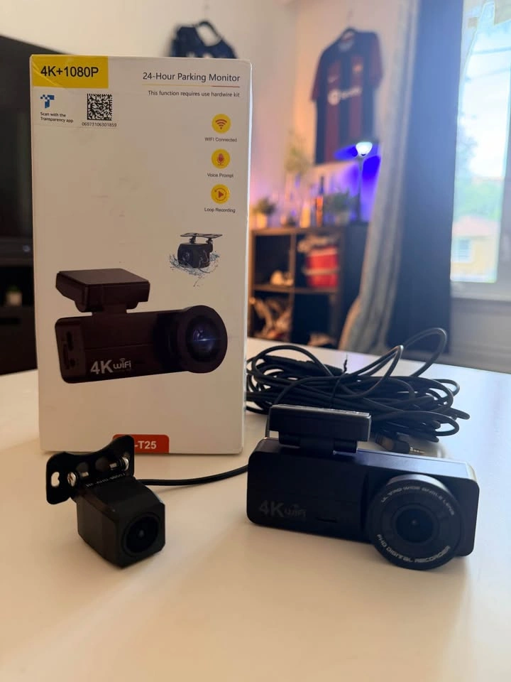 B-T25 4K WiFi Dash Cam with Rear Camera - photo 2