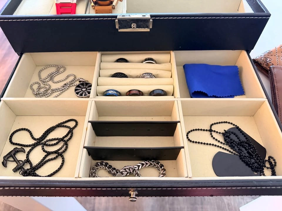 Men's Jewelry Box with Casio, G-Shock, Guess Watches - photo 5
