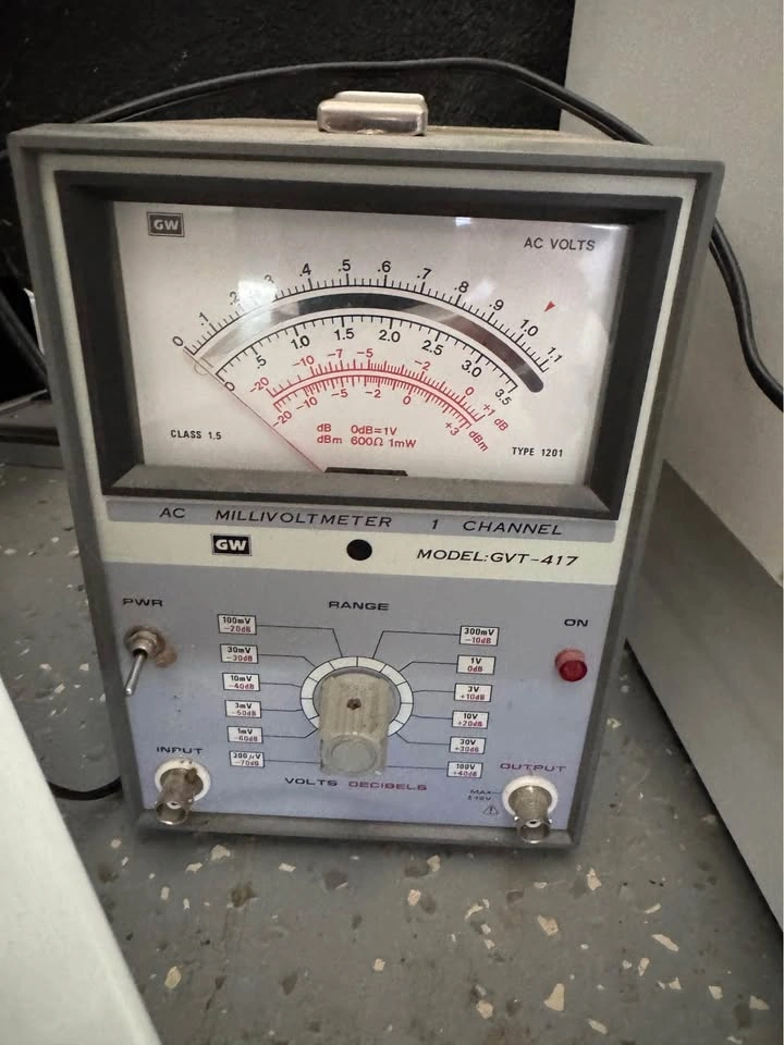 GW Model GVT-417 AC Millivoltmeter