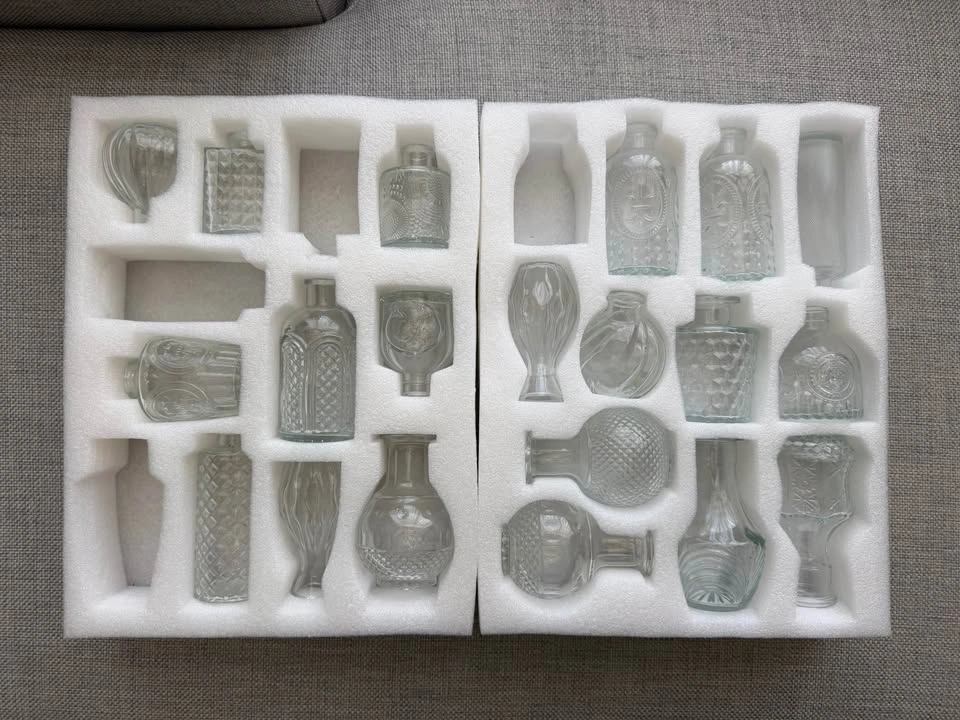 Clear Glass Bud Vases - photo 3