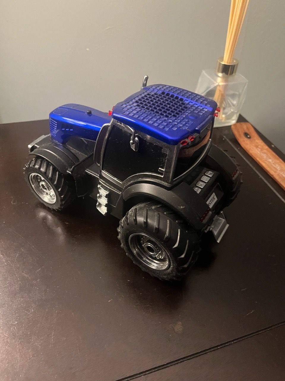 WSTER WS-560 Tractor Bluetooth Speaker - photo 2
