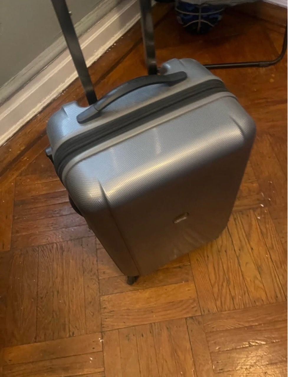 Delsey Hard Shell Spinner Luggage - photo 2