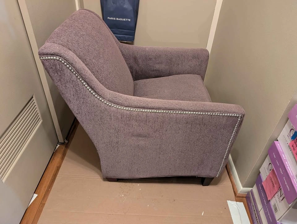 Upholstered chair $20 - photo 3