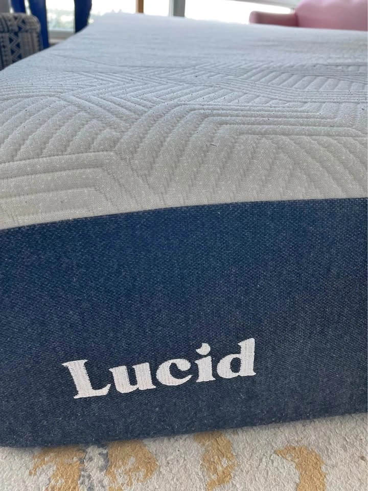 Lucid 8" Medium-Firm Mattress