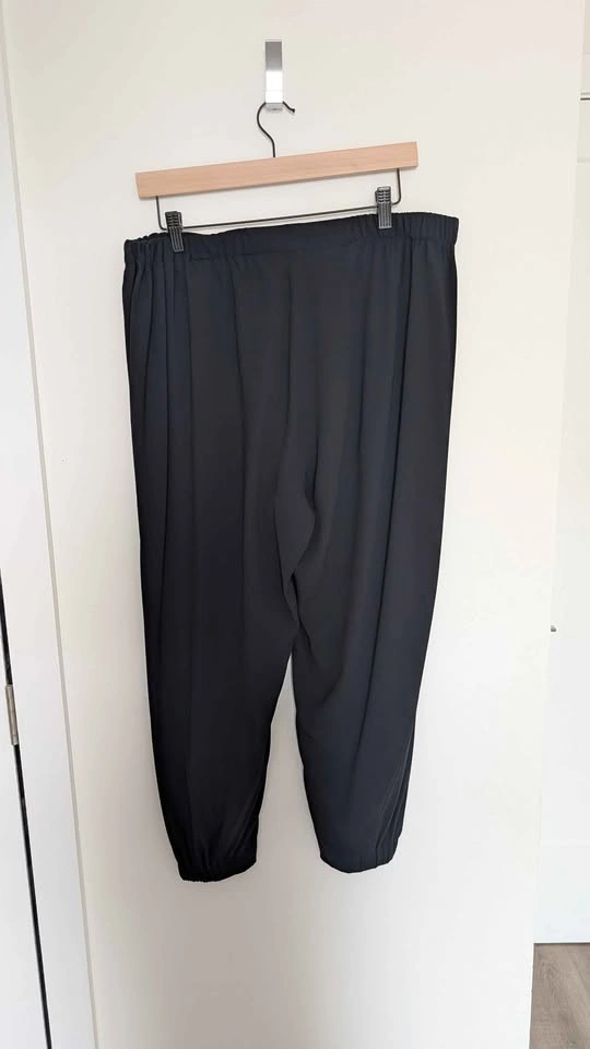 Babaton Black Jogger Dress Pants Size XL - photo 3