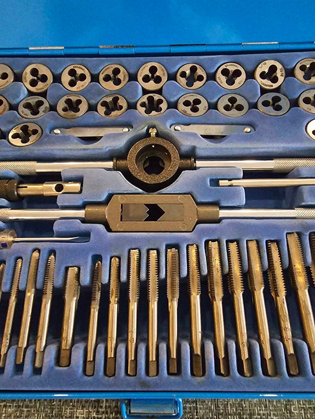 Mastercraft 60-Piece Tap & Die Set - photo 5