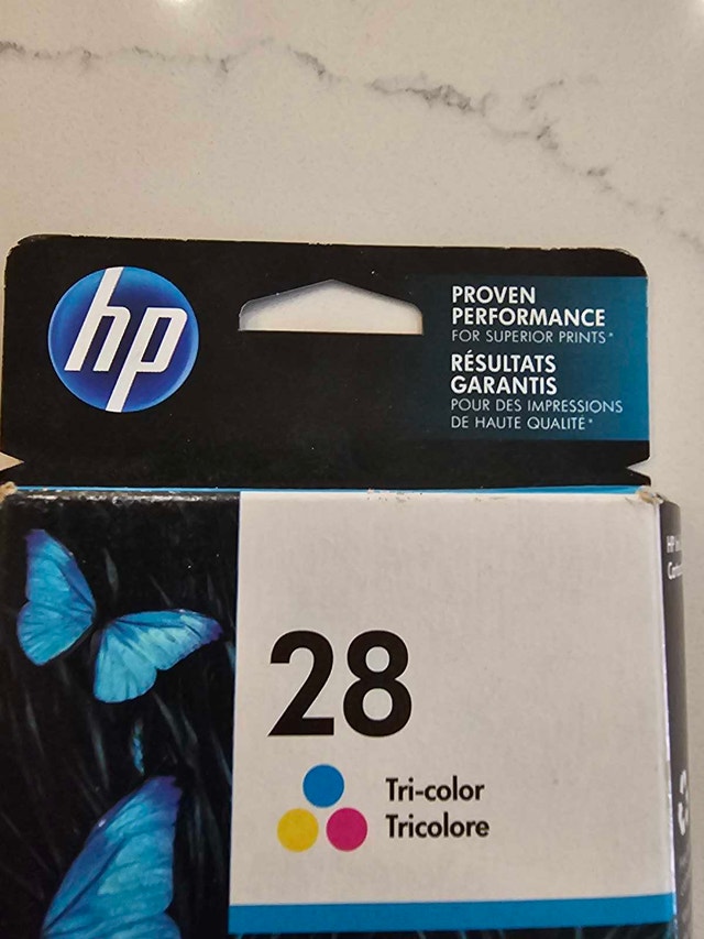 HP 28 Tri-color Ink Cartridges - photo 2