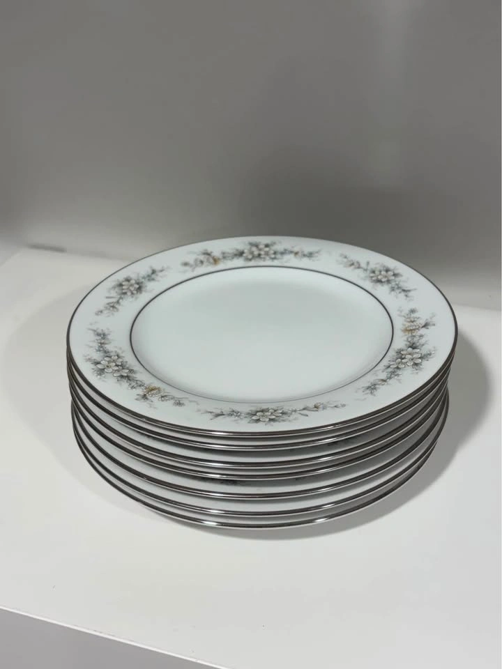 Noritake Melissa Fine China Pieces - photo 5